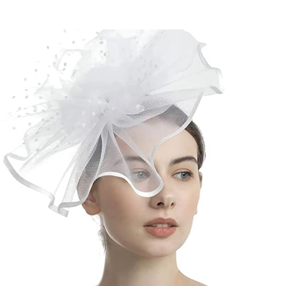 Beautiful Kentucky Derby style fascinator Headband hat - Picture 3 of 5